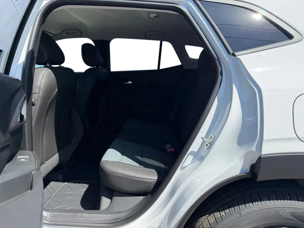 2026 Chevrolet Trax LT - Photo 28