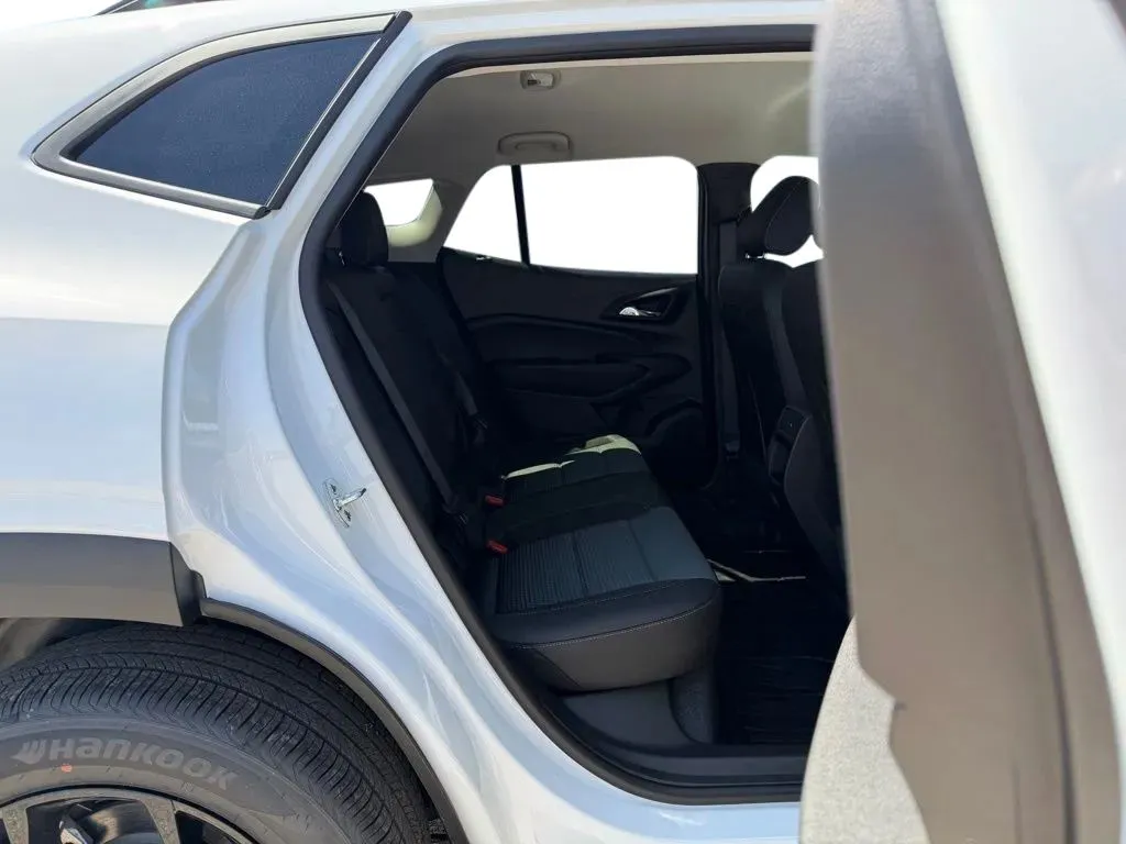 2026 Chevrolet Trax LT - Photo 30
