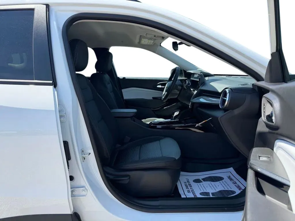 2026 Chevrolet Trax LT - Photo 25