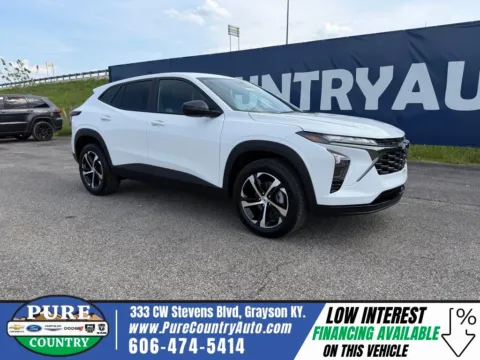 White 2026 Chevrolet Trax 1RS for sale in Grayson, KY