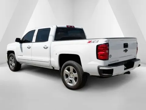 More photos of 2018 Chevrolet Silverado 1500 LT at Pure Country Automotive, KY