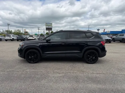 More photos of 2023 Volkswagen Taos 1.5T SE at Pure Country Automotive, KY