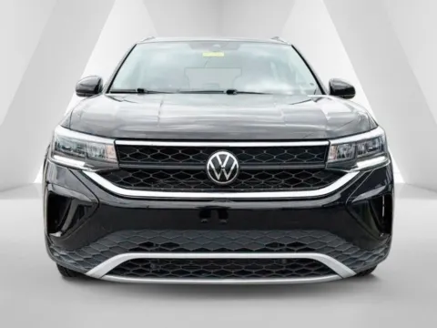 Photos of 2023 Volkswagen Taos 1.5T SE for sale in Grayson, KY at Pure Country Automotive