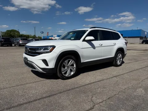 Another view of 2021 Volkswagen Atlas 3.6L V6 SE w/Technology for sale in Grayson, KY at Pure Country Automotive