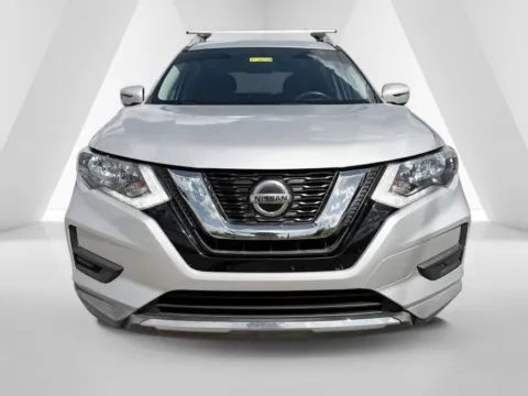 Photos of 2018 Nissan Rogue SV for sale in Grayson, KY at Pure Country Automotive