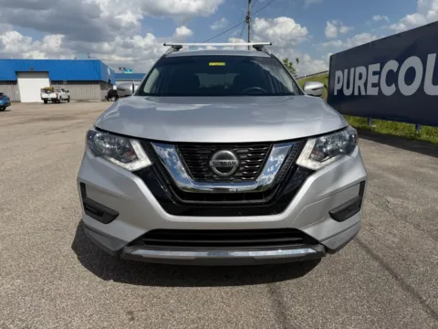 Photos of 2018 Nissan Rogue SV for sale in Grayson, KY at Pure Country Automotive