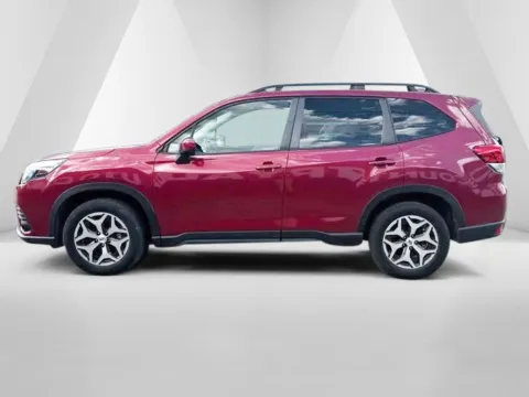 More photos of 2023 Subaru Forester Premium at Pure Country Automotive, KY