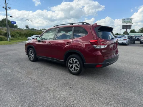 More photos of 2023 Subaru Forester Premium at Pure Country Automotive, KY