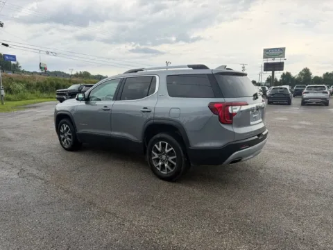 More photos of 2023 GMC Acadia SLT at Pure Country Automotive, KY