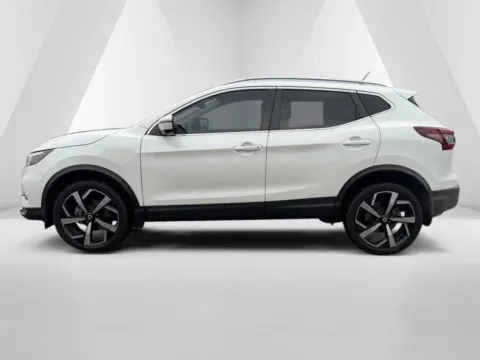 More photos of 2021 Nissan Rogue Sport SL at Pure Country Automotive, KY
