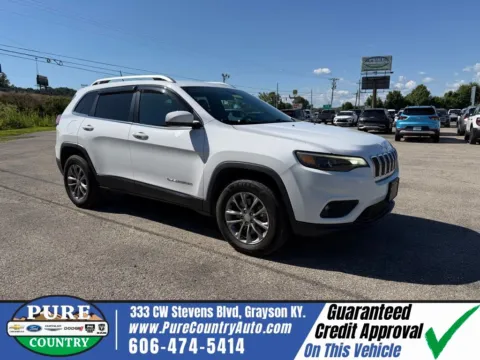 White 2019 Jeep Cherokee Latitude Plus for sale in Grayson, KY