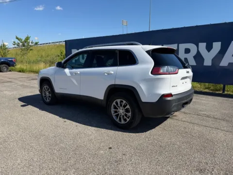 More photos of 2019 Jeep Cherokee Latitude Plus at Pure Country Automotive, KY
