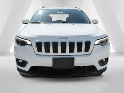 Photos of 2019 Jeep Cherokee Latitude Plus for sale in Grayson, KY at Pure Country Automotive