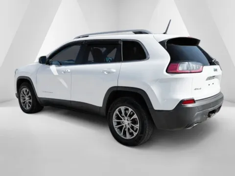 More photos of 2019 Jeep Cherokee Latitude Plus at Pure Country Automotive, KY