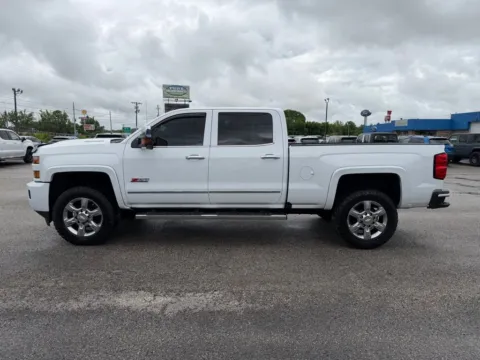 More photos of 2017 Chevrolet Silverado 2500HD LTZ at Pure Country Automotive, KY