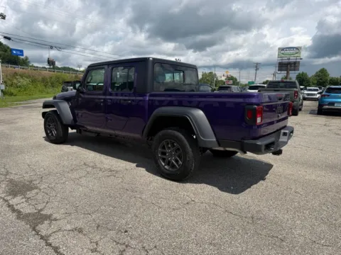 More photos of 2026 Jeep Gladiator Sport at Pure Country Automotive, KY