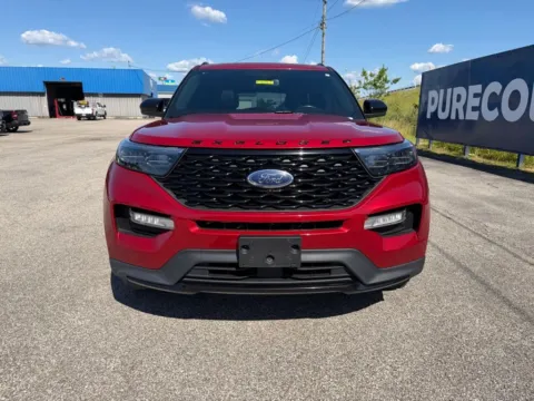 Photos of 2023 Ford Explorer ST-Line for sale in Grayson, KY at Pure Country Automotive