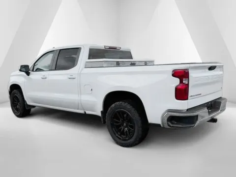 More photos of 2023 Chevrolet Silverado 1500 LT at Pure Country Automotive, KY