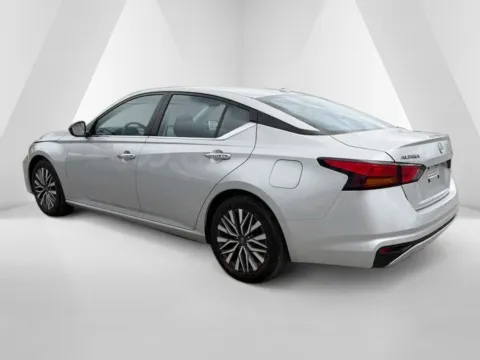 More photos of 2024 Nissan Altima 2.5 SV at Pure Country Automotive, KY