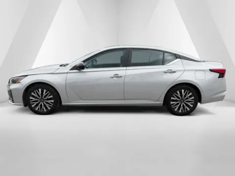 More photos of 2024 Nissan Altima 2.5 SV at Pure Country Automotive, KY