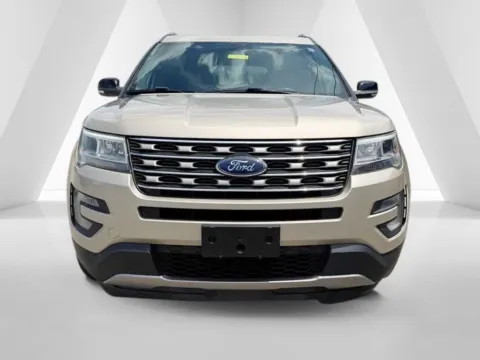Photos of 2017 Ford Explorer XLT for sale in Grayson, KY at Pure Country Automotive