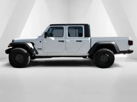 More photos of 2026 Jeep Gladiator Sport at Pure Country Automotive, KY