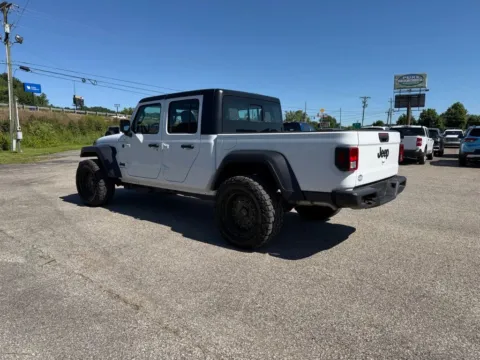More photos of 2026 Jeep Gladiator Sport at Pure Country Automotive, KY