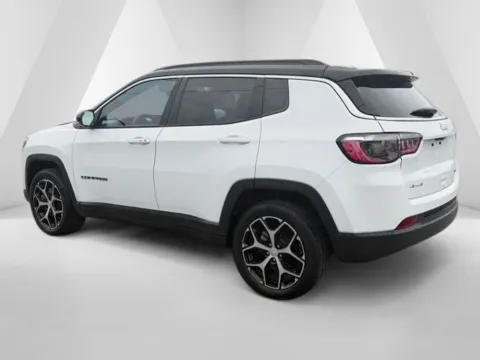 More photos of 2024 Jeep Compass Limited at Pure Country Automotive, KY