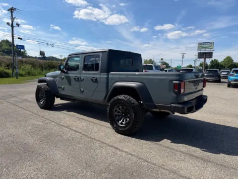 More photos of 2026 Jeep Gladiator Sport S at Pure Country Automotive, KY