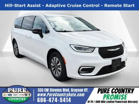 White 2024 Chrysler Pacifica Hybrid Select for sale in Grayson, KY