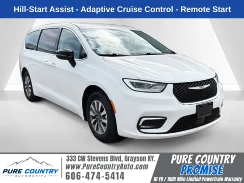 White 2024 Chrysler Pacifica Hybrid Select for sale in Grayson, KY