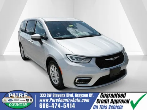 Silver 2023 Chrysler Pacifica Touring L for sale in Grayson, KY