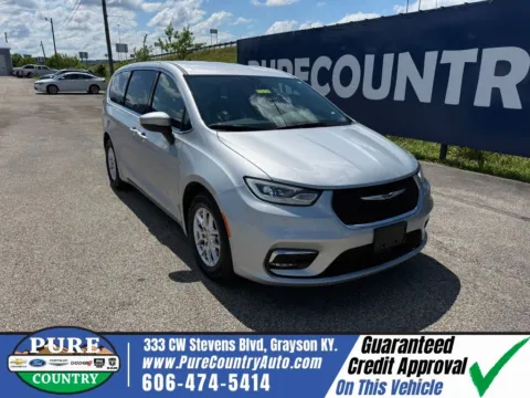 Silver 2023 Chrysler Pacifica Touring L for sale in Grayson, KY