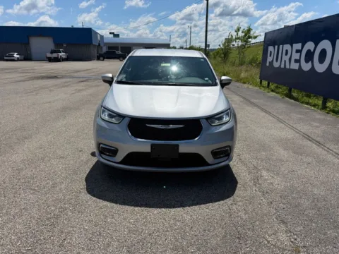 Photos of 2023 Chrysler Pacifica Touring L for sale in Grayson, KY at Pure Country Automotive