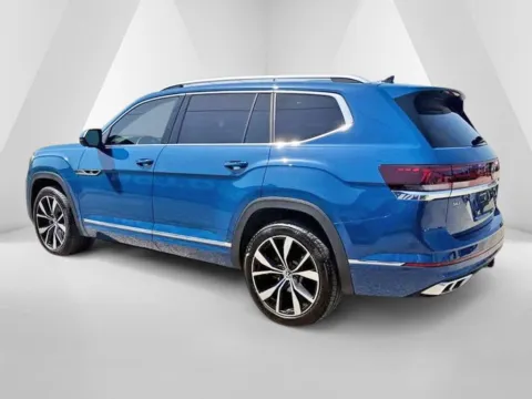 More photos of 2025 Volkswagen Atlas 2.0T SEL Premium R-Line at Pure Country Automotive, KY