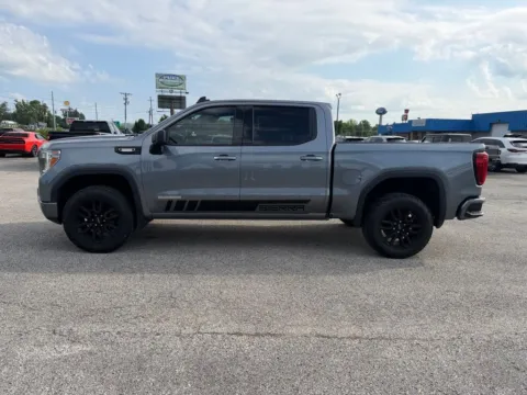 More photos of 2021 GMC Sierra 1500 Elevation at Pure Country Automotive, KY