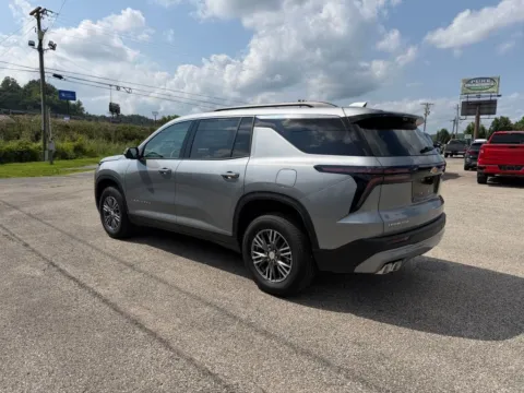 More photos of 2026 Chevrolet Traverse LT at Pure Country Automotive, KY