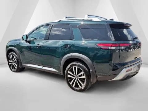 More photos of 2023 Nissan Pathfinder Platinum at Pure Country Automotive, KY