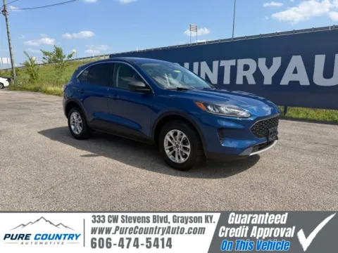 Blue 2022 Ford Escape SE for sale in Grayson, KY