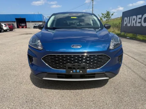 Photos of 2022 Ford Escape SE for sale in Grayson, KY at Pure Country Automotive