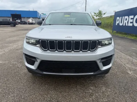 Photos of 2022 Jeep Grand Cherokee Laredo for sale in Grayson, KY at Pure Country Automotive