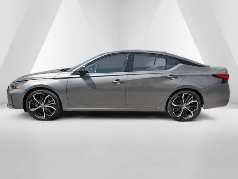 More photos of 2024 Nissan Altima 2.5 SR at Pure Country Automotive, KY