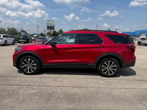 More photos of 2025 Ford Explorer ST-Line at Pure Country Automotive, KY