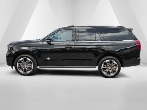 More photos of 2027 Ford Expedition King Ranch at Pure Country Automotive, KY