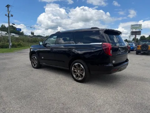 More photos of 2027 Ford Expedition King Ranch at Pure Country Automotive, KY