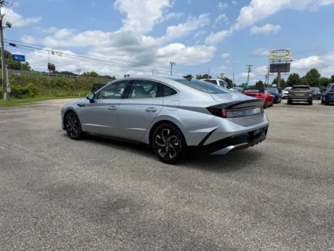 More photos of 2025 Hyundai Sonata SEL at Pure Country Automotive, KY