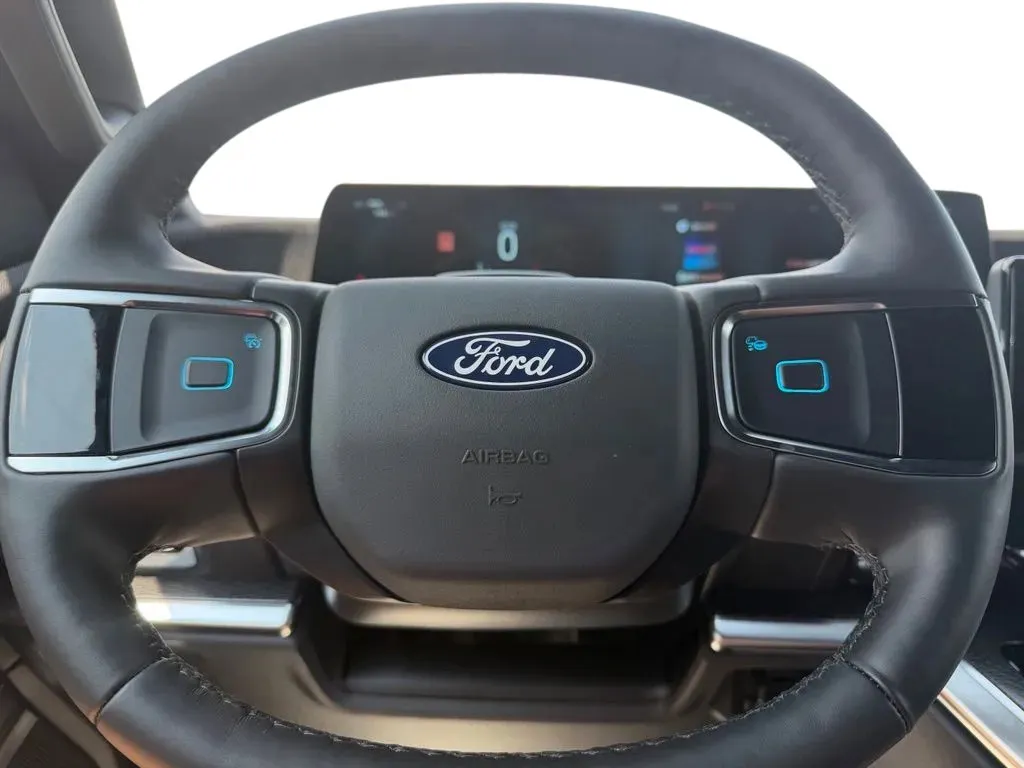 2027 Ford Expedition Platinum - Photo 16