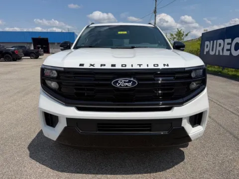 Photos of 2027 Ford Expedition Platinum for sale in Grayson, KY at Pure Country Automotive