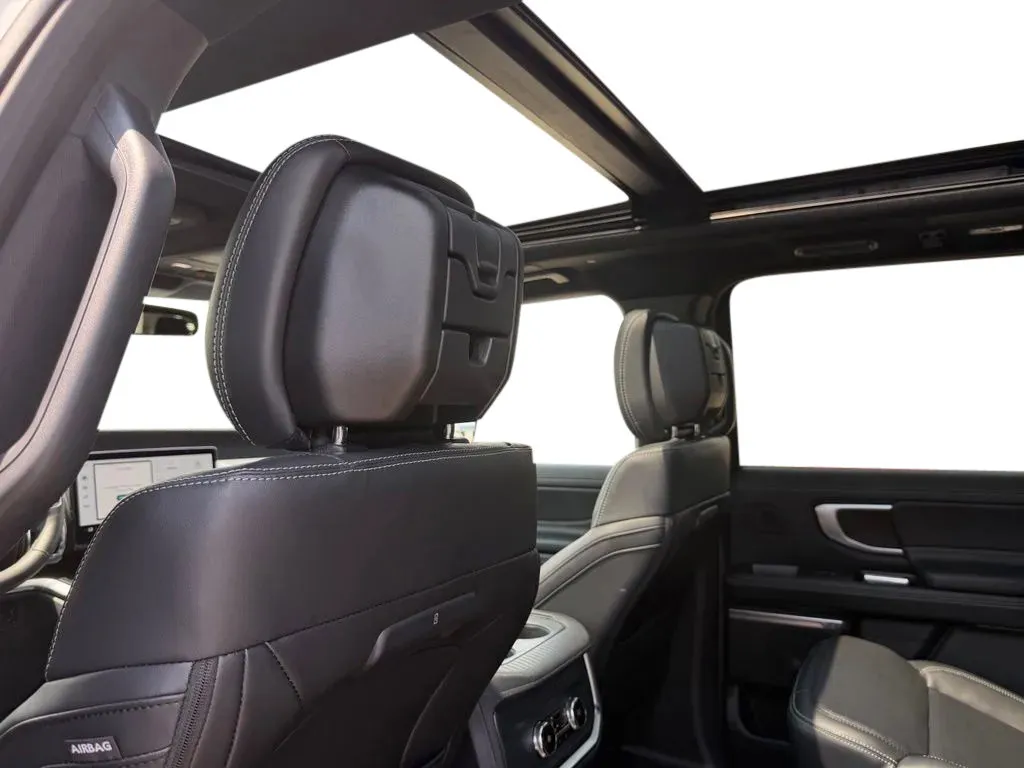 2027 Ford Expedition Platinum - Photo 30