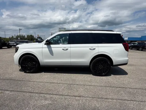 More photos of 2027 Ford Expedition Platinum at Pure Country Automotive, KY